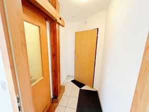Pronájem bytu 1+kk, Praha - Smíchov, Rozkošného, 44 m2
