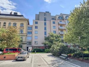 Pronájem bytu 3+1, Praha - Vinohrady, U Zvonařky, 121 m2