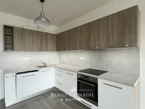 Pronájem bytu 2+kk, Pardubice, Pod Vinicí, 57 m2