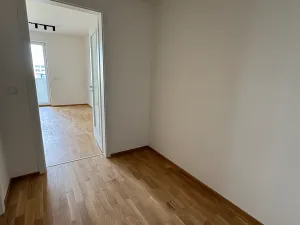 Pronájem bytu 1+kk, Praha - Vysočany, Fafkových, 36 m2