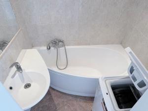 Pronájem bytu 1+1, Hradec Králové, třída SNP, 32 m2
