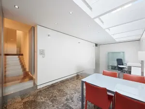 Prodej obchodního prostoru, Praha - Staré Město, Bílkova, 64 m2