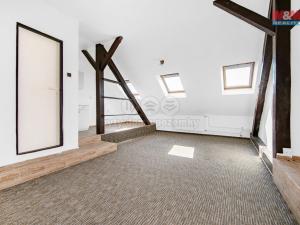 Pronájem kanceláře, Plzeň - Severní Předměstí, Karlovarská, 39 m2