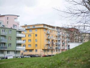 Pronájem bytu 1+kk, Praha - Kunratice, Merhoutova, 30 m2