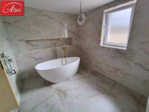 Prodej rodinného domu, Dubí, Střední, 224 m2