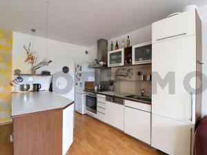 Prodej bytu 4+kk, Roztoky, Tyršovo nám., 88 m2