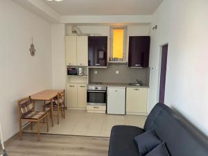 Prodej bytu 1+kk, Praha - Hostivař, Azalková, 24 m2