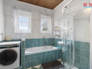 Prodej rodinného domu, Žlebské Chvalovice, 280 m2