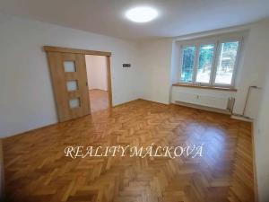 Pronájem bytu 2+kk, Pardubice, Nerudova, 57 m2