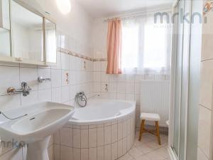 Prodej rodinného domu, Sobotín, 220 m2