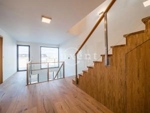 Pronájem rodinného domu, Praha - Hlubočepy, V bokách II, 219 m2