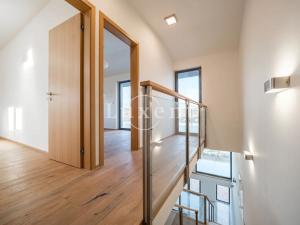 Pronájem rodinného domu, Praha - Hlubočepy, V bokách II, 219 m2