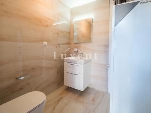 Pronájem rodinného domu, Praha - Hlubočepy, V bokách II, 219 m2