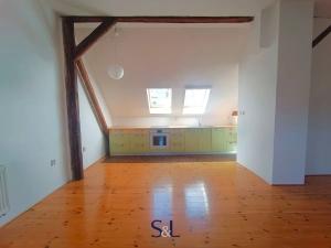 Pronájem atypického bytu, Liberec, Klostermannova, 75 m2