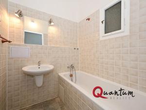 Pronájem bytu 1+kk, Praha - Žižkov, Baranova, 29 m2