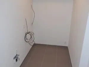 Pronájem bytu 1+kk, Praha - Strašnice, Nad Primaskou, 29 m2