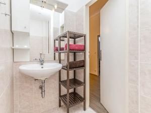 Pronájem bytu 2+kk, Praha - Karlín, Peckova, 52 m2