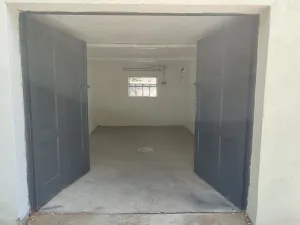 Pronájem garáže, Praha - Smíchov, Podbělohorská, 15 m2