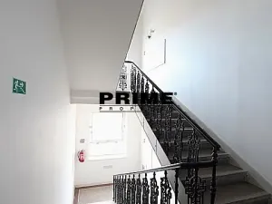 Pronájem bytu 2+kk, Praha - Vinohrady, Belgická, 34 m2