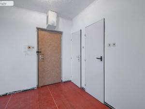 Prodej bytu 3+1, Praha - Komořany, Na Poustkách, 77 m2