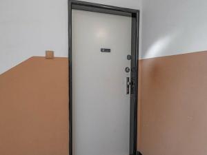Prodej bytu 3+1, Praha - Komořany, Na Poustkách, 77 m2