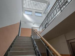 Prodej bytu 3+1, Praha - Komořany, Na Poustkách, 77 m2
