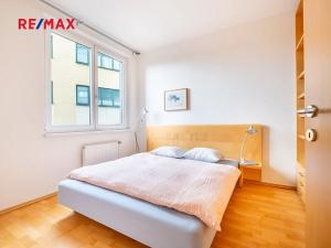Prodej bytu 2+kk, Praha - Vinohrady, U Zvonařky, 45 m2