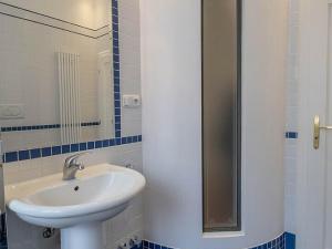 Pronájem bytu 3+1, Praha - Malá Strana, Sněmovní, 85 m2