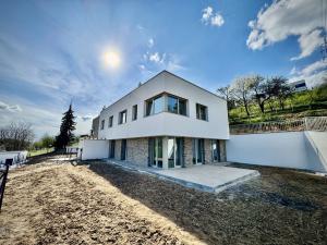 Prodej bytu 3+kk, Beroun - Beroun-Závodí, Jiráskova, 90 m2