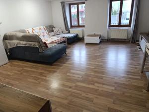 Prodej zemědělské usedlosti, Kožlany, 180 m2