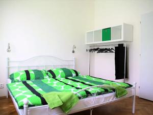 Pronájem bytu 1+kk, Praha - Holešovice, Ortenovo náměstí, 23 m2