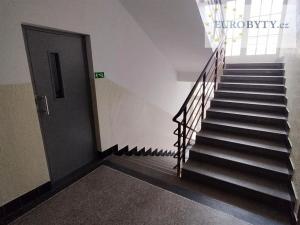 Pronájem bytu 1+kk, Praha - Vršovice, Vršovická, 36 m2