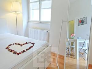 Pronájem bytu 1+kk, Praha - Nové Město, Řeznická, 31 m2