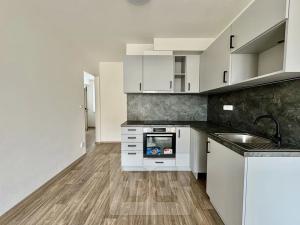 Pronájem bytu 2+kk, Střelice, Nová ulice, 50 m2
