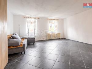 Prodej rodinného domu, Hlupín, 200 m2