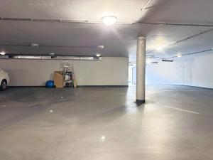 Pronájem garážového stání, Zlín, Podlesí II, 19 m2