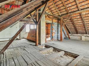 Prodej rodinného domu, Svatá, 265 m2