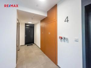 Pronájem bytu 2+kk, Praha - Nusle, Muzikova, 62 m2