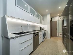 Pronájem bytu 4+kk, Praha - Karlín, U nádražní lávky, 115 m2