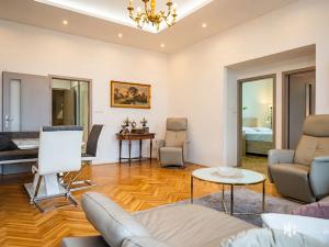 Pronájem bytu 4+kk, Praha - Karlín, U nádražní lávky, 115 m2
