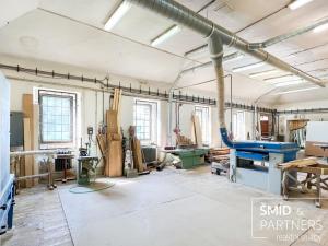 Prodej výrobních prostor, Uhlířská Lhota, 500 m2