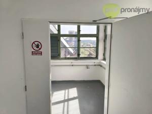 Pronájem skladu, Zlín, Šedesátá, 230 m2