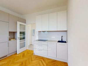 Pronájem bytu 2+kk, Praha - Vinohrady, Vinohradská, 55 m2