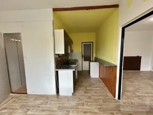 Prodej bytu 2+1, Broumov, Sídliště Křinické, 53 m2