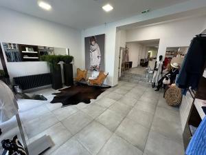 Pronájem obchodního prostoru, Zlín, Rašínova, 135 m2