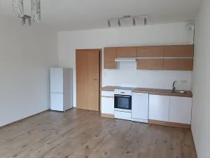 Pronájem bytu 1+kk, Praha - Čakovice, Bermanova, 36 m2