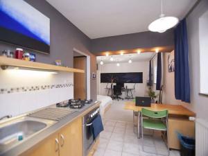Prodej bytu 1+1, Praha - Dejvice, Na Vlčovce, 34 m2