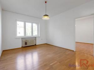 Prodej bytu 2+1, Karlovy Vary, 5. května, 59 m2