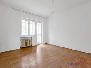 Prodej bytu 2+1, Karlovy Vary, 5. května, 59 m2
