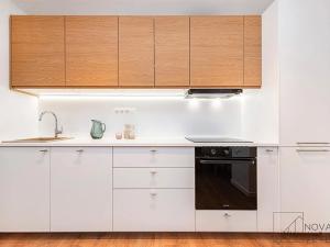 Prodej bytu 3+kk, Praha - Žižkov, K lučinám, 54 m2